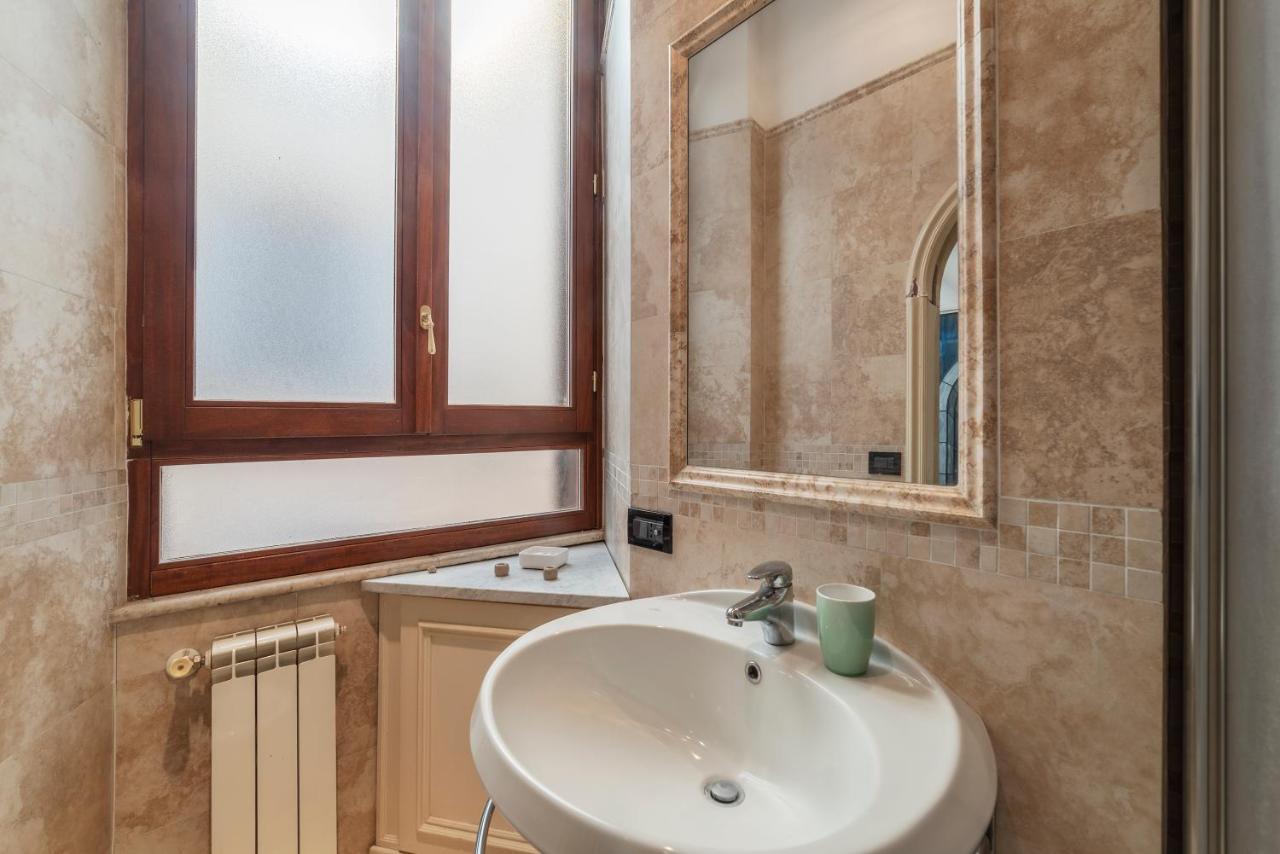 Piazza Di Spagna Elegant Apartment روما المظهر الخارجي الصورة
