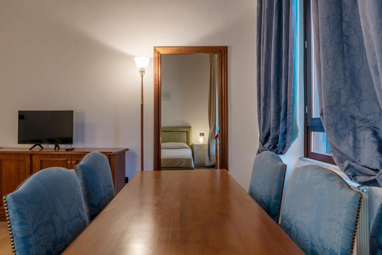 Piazza Di Spagna Elegant Apartment روما المظهر الخارجي الصورة